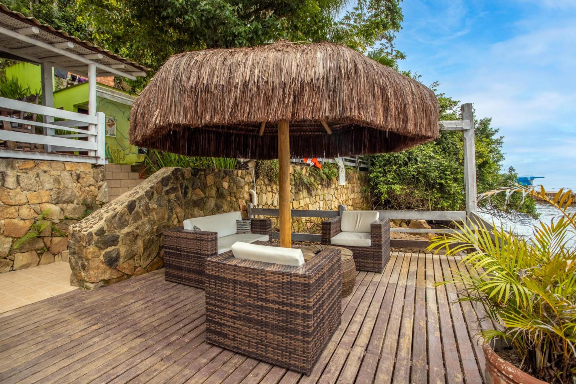 Pousada Cruzoé Praia de Araçatiba Exterior foto