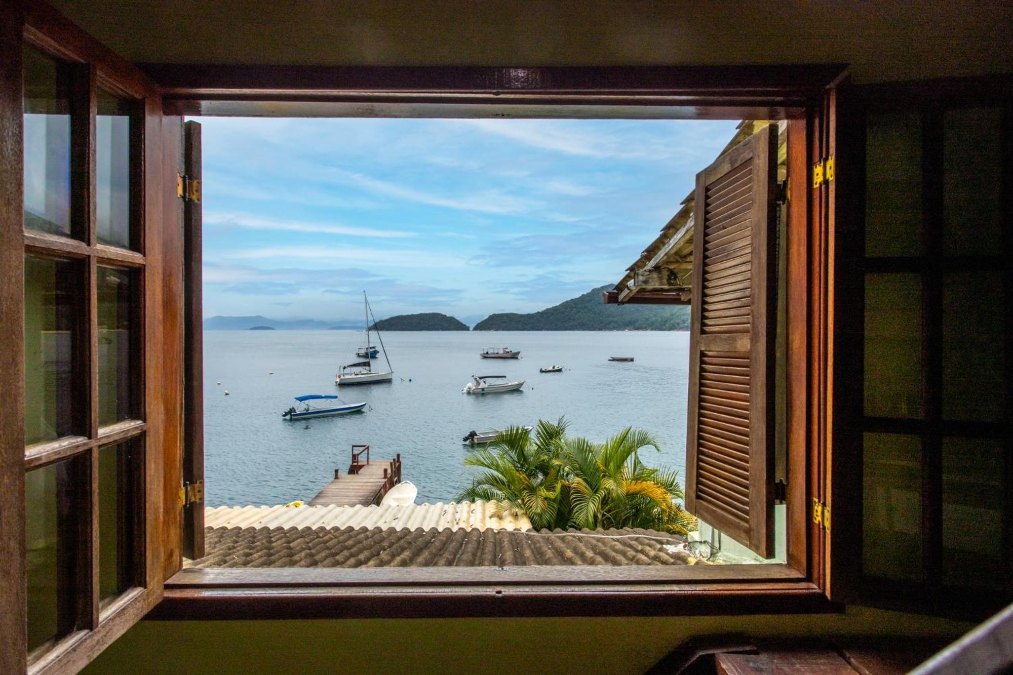 Pousada Cruzoé Praia de Araçatiba Exterior foto